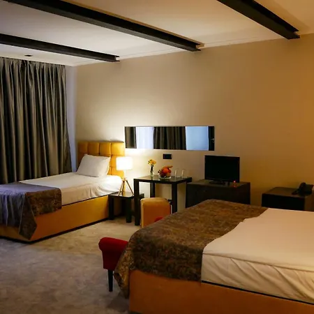 Riverside Boutique فندق