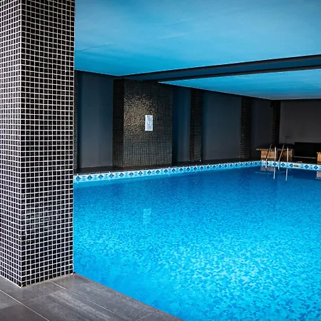 فندق Riverside Boutique 4*