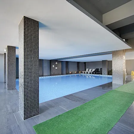 Riverside Boutique מלון 4*