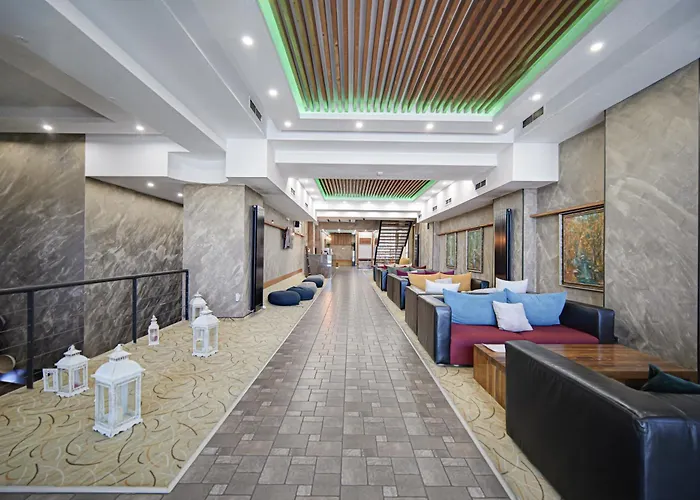 Riverside Boutique מלון בנסקו