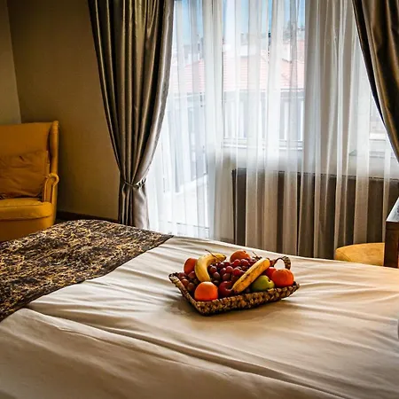 Riverside Boutique 4* 반스코