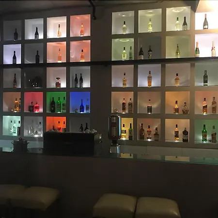 бутик ривърсайд 4*