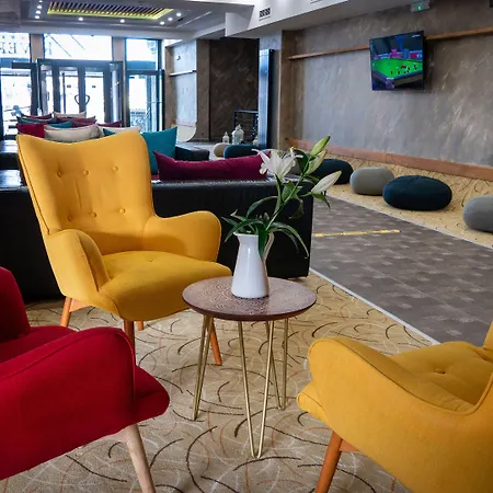 Хотел бутик ривърсайд 4*