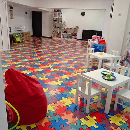 бутик ривърсайд Хотел 4*