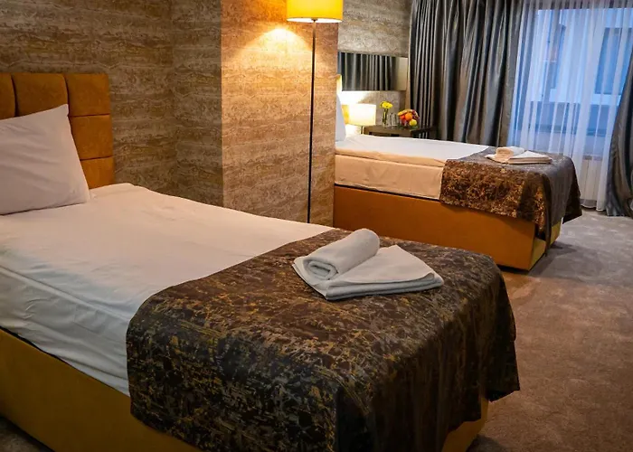 Riverside Boutique Hotel 4*