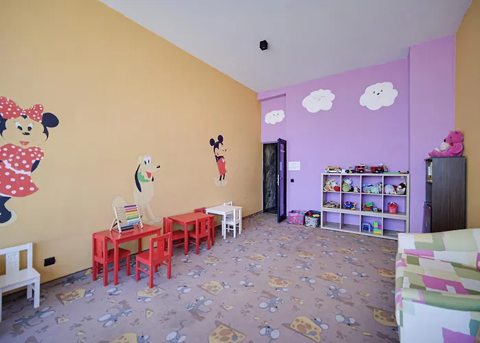 Отель Riverside Boutique