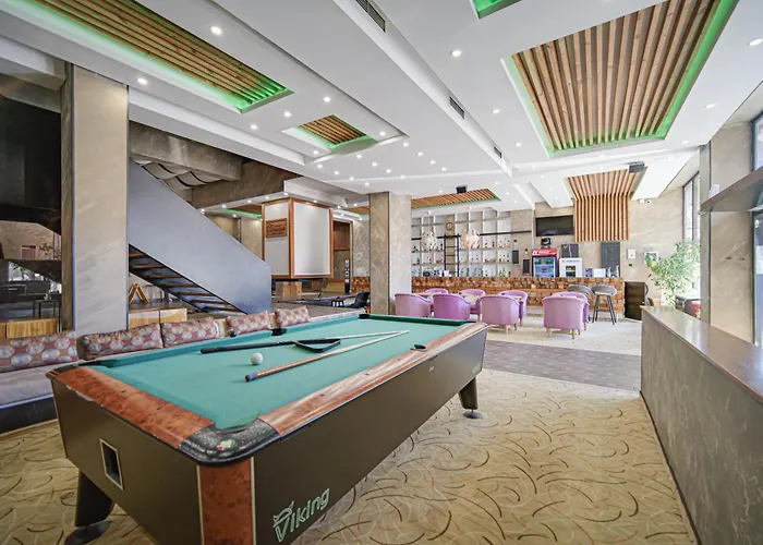 Отель Riverside Boutique