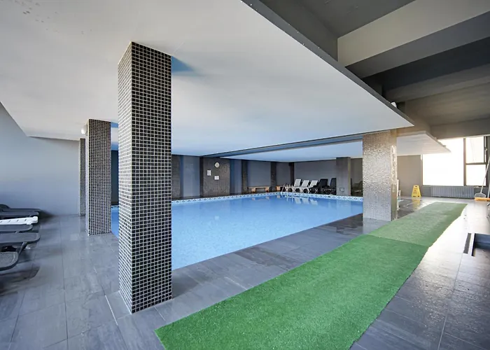 Riverside Boutique Отель 4*